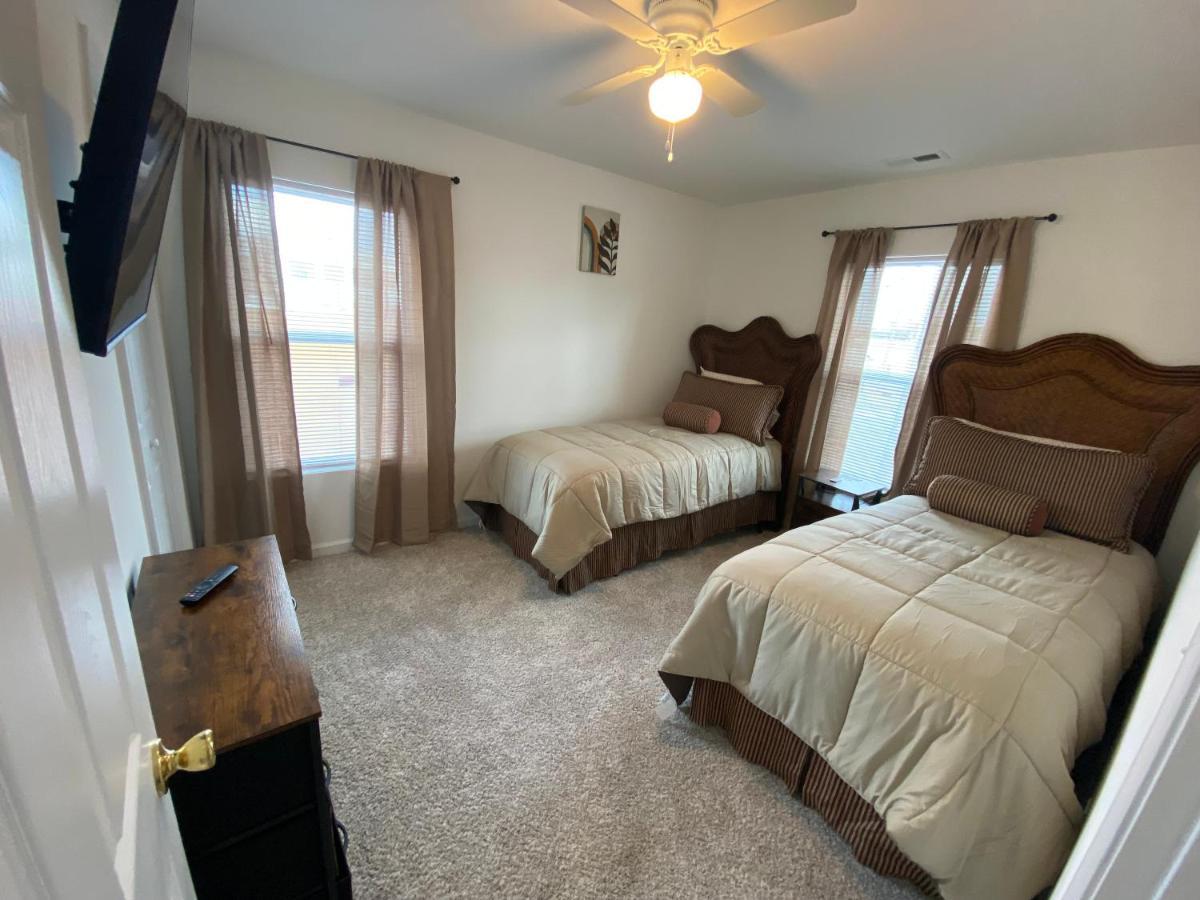 Villa The Chesapeake Gray Norfolk Esterno foto